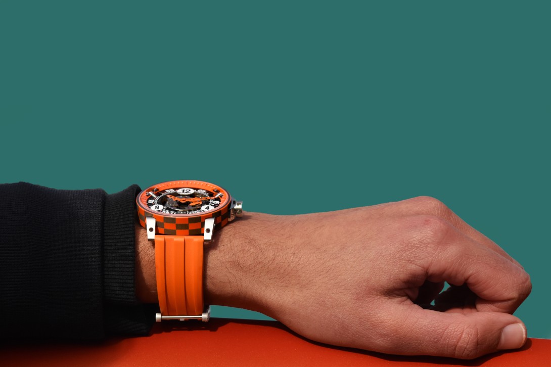 V6-44-SA Orange Skeleton Cercolor – Racing-Inspired Watchmaking
