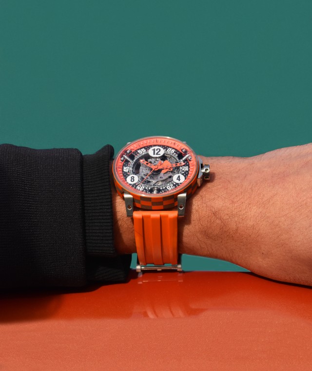 V6-44-SA Orange Skeleton Cercolor – Racing-Inspired Watchmaking
